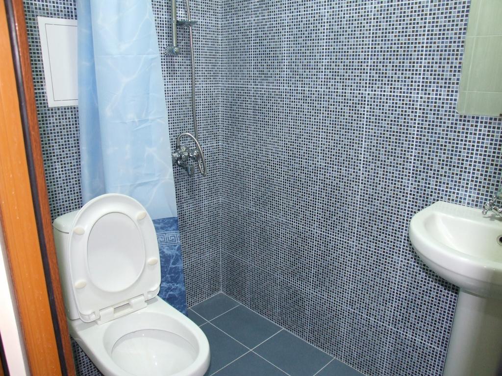 Apartment Paronyan 22 耶烈万 外观 照片